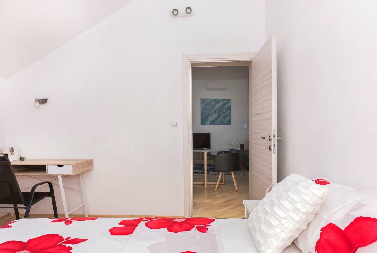 Apartman Kurika Šibenik Esterno foto