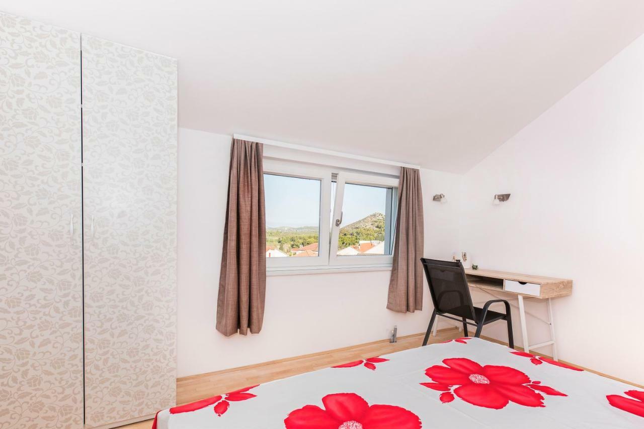 Apartman Kurika Šibenik Esterno foto